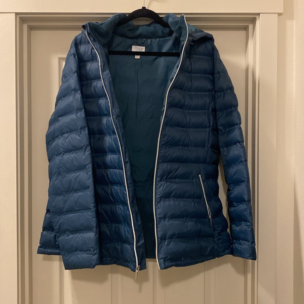 Time And Tru Women’s Teal Puffer Jacket with Hood -Collapsible 1X (16w-18w)
